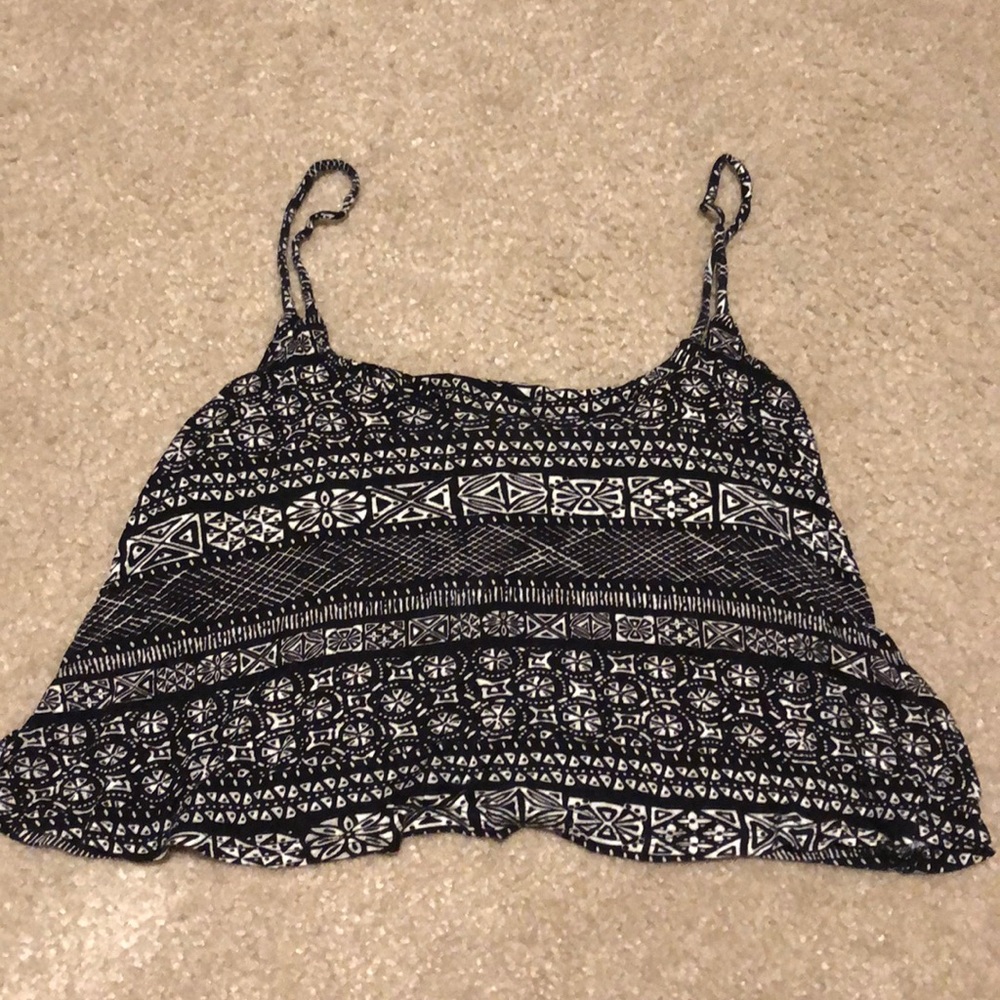 Spaghetti strap, loose crop top
